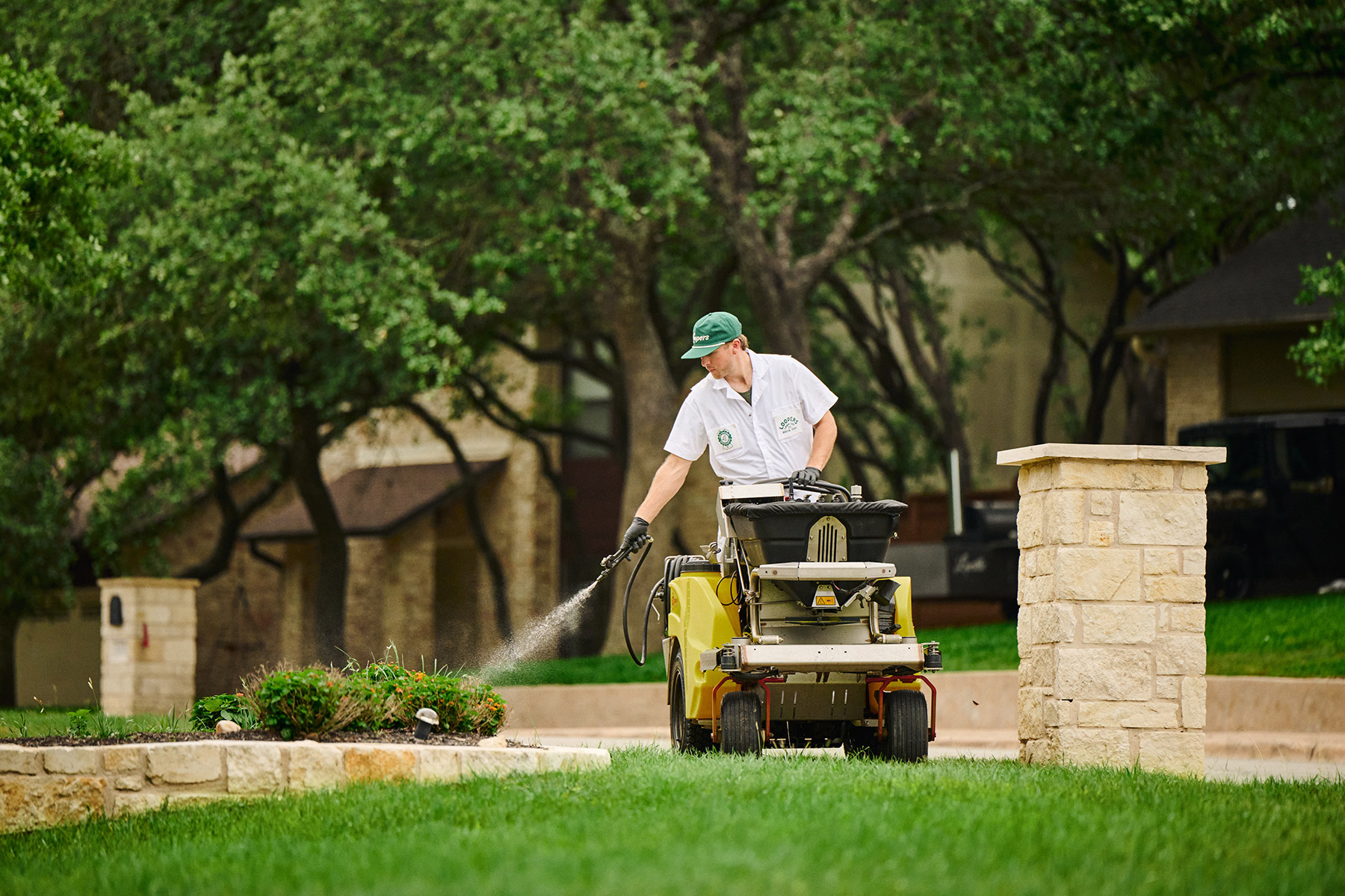 lawn care tech ride on wand spray liquid weed control garden bed